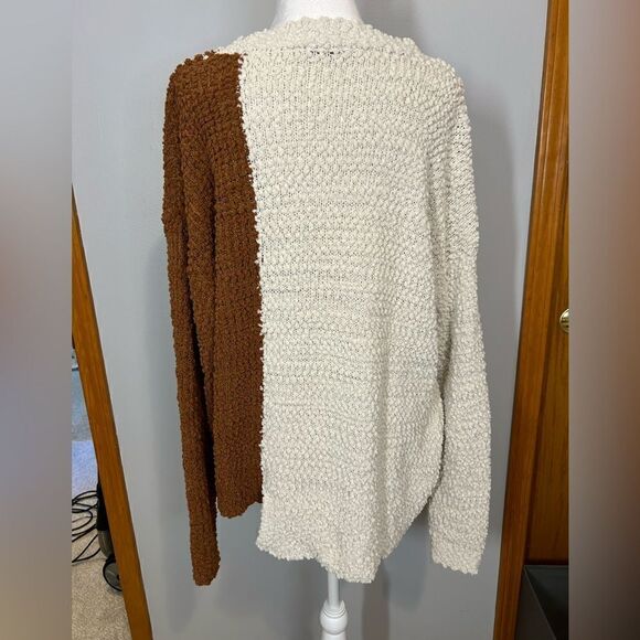 Modlusive popcorn asymmetrical hem‎ color block sweater size XL BIN M - Picture 3 of 8